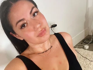 AnnaGloss profile