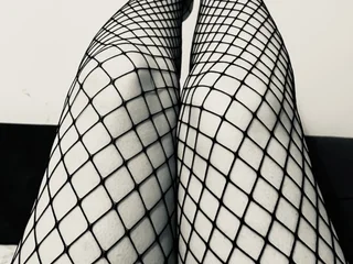 Hornyhotwife83 profile