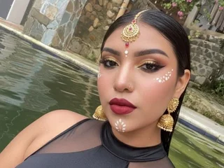 Iniya_Parul profile