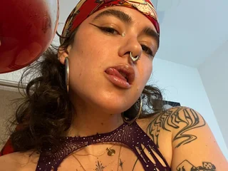 Velvette_Peach profile